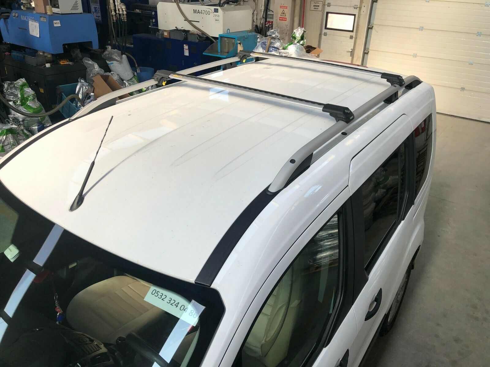 Ford Transit Connect Uzun Şase 2013-2024 Araç Üstü Alüminyum Tavan Yan Rayları Plus Serisi - Gri