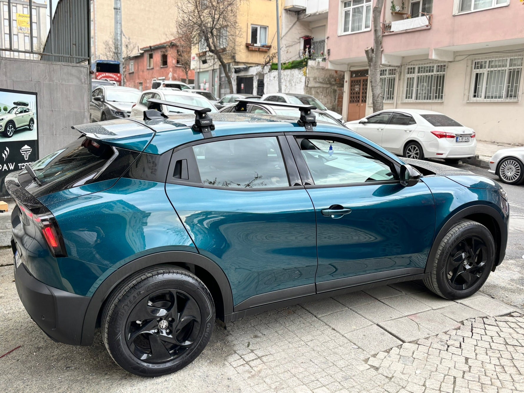Alfa Romeo Junior Tavan Portbagaj Taşıyıcı Ara Atkısı Toros Pro 4 Siyah
