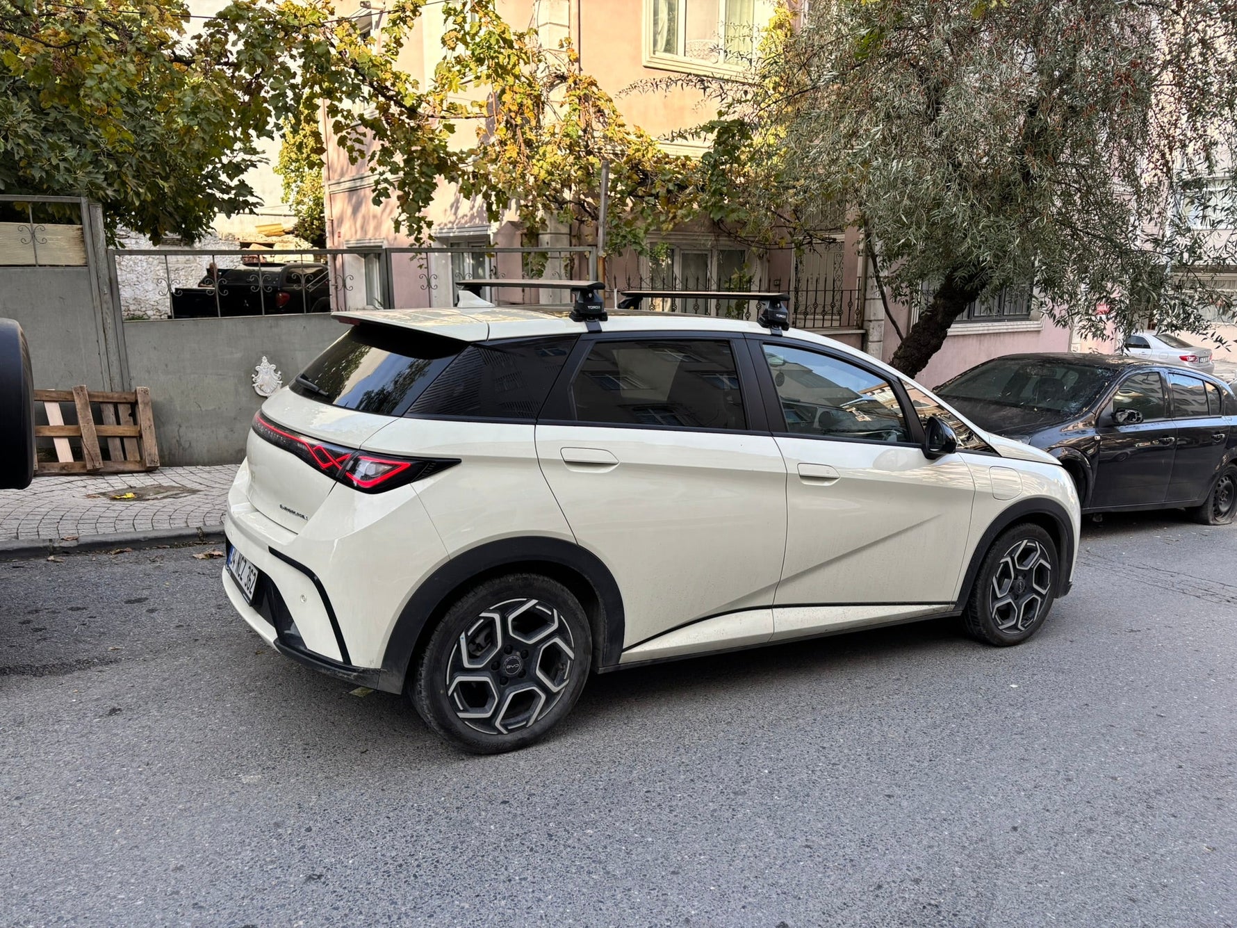 Byd Dolphin Tavan Portbagaj Taşıyıcı Ara Atkısı Toros Serisi Pro 4, Siyah