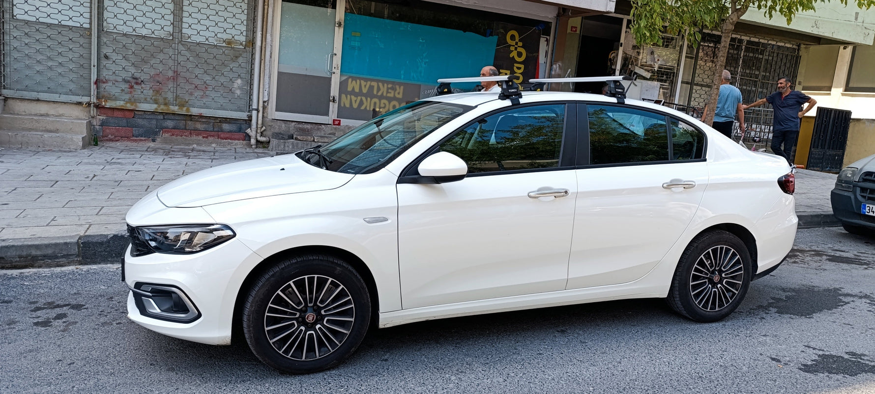 Fiat Egea 20152025 Oluksuz Üst Tavan Portbagaj Taşıyıcı Ara Atkısı Toros Serisi Pro 4 Siyah