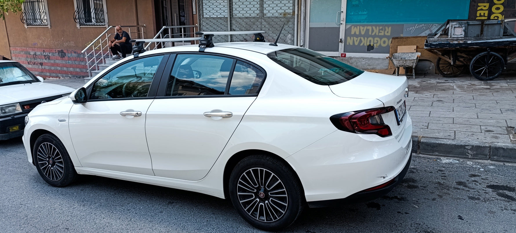 Fiat Egea 20152025 Oluksuz Üst Tavan Portbagaj Taşıyıcı Ara Atkısı Toros Serisi Pro 4 Siyah
