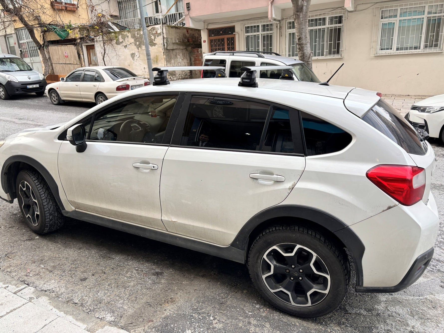 Subaru Levorg 2015-2020 Tavan Taşıyıcı Ara Barlar – Vidalı Montaj, Toros Fix Pro, Siyah