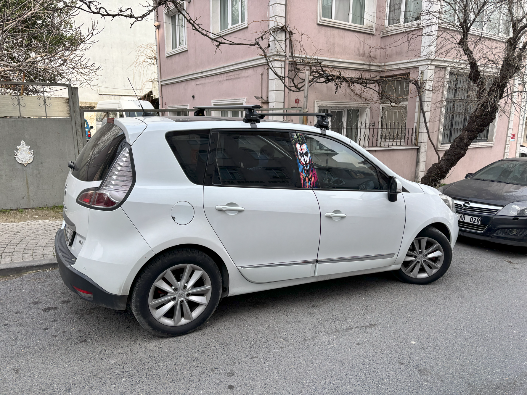 Renault Scenic 2009-2016 Oluksuz Üst Tavan Portbagaj Taşıyıcı Ara Atkısı Toros Serisi Pro 4 Siyah