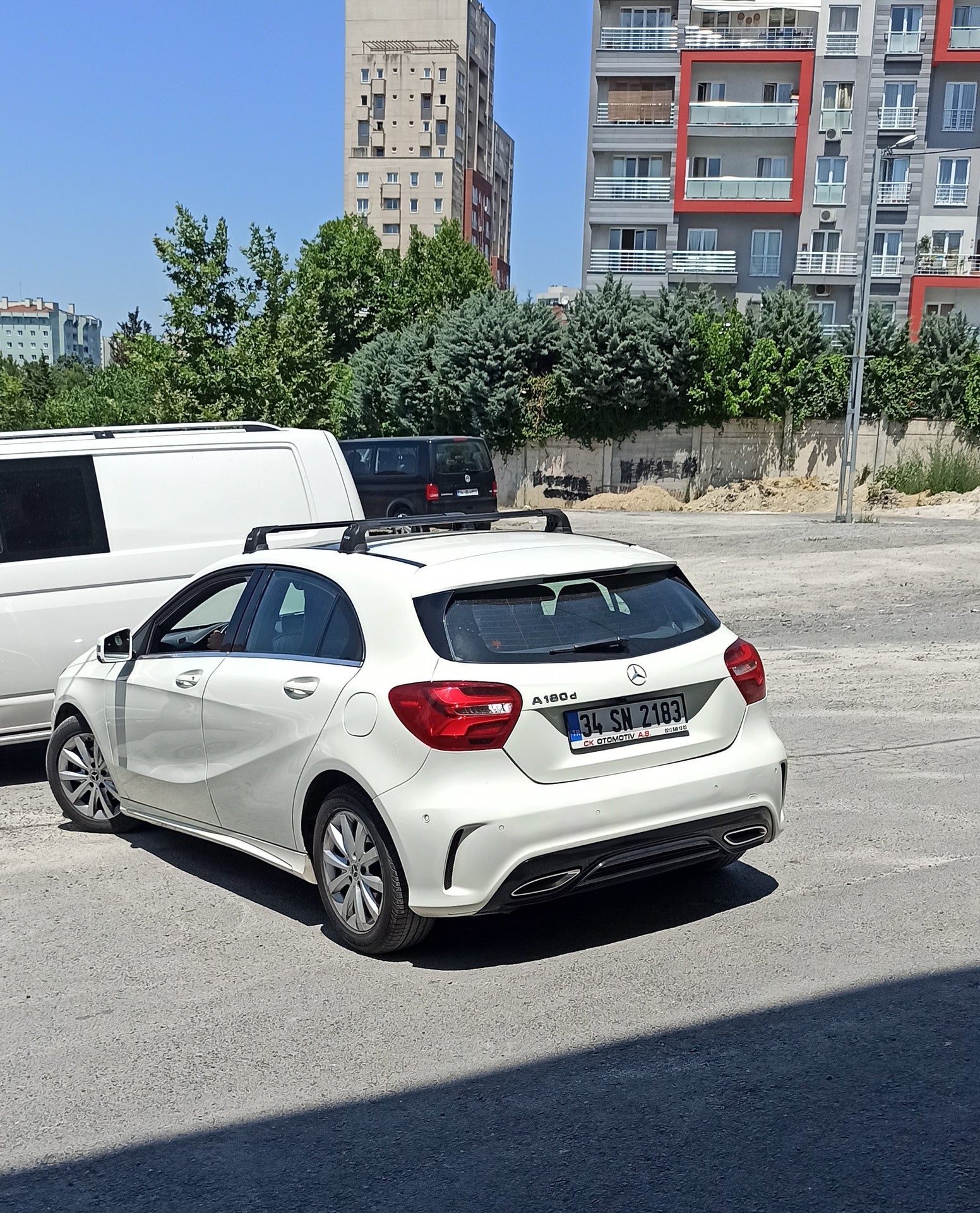 Paw Mercedes A-Serisi HB (W177) 2018-2026 Ara Atkı Portbagaj Taşıyıcı - Pro 3 Siyah