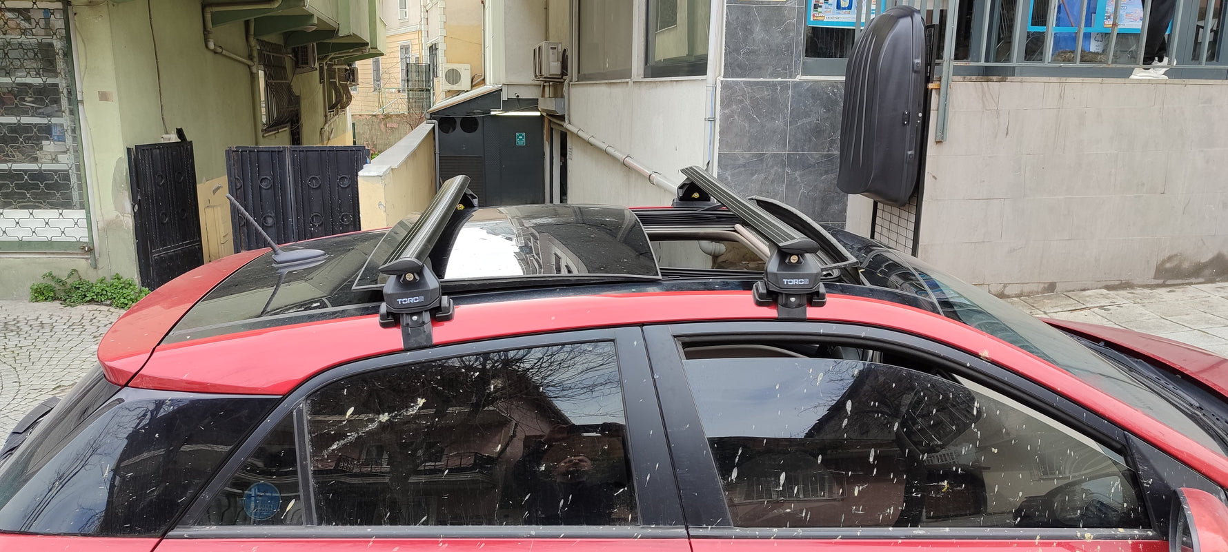 Hyundai İ20 2020-2025 Oluksuz Üst Tavan Portbagaj Taşıyıcı Ara Atkısı Toros Serisi Pro 4 Siyah