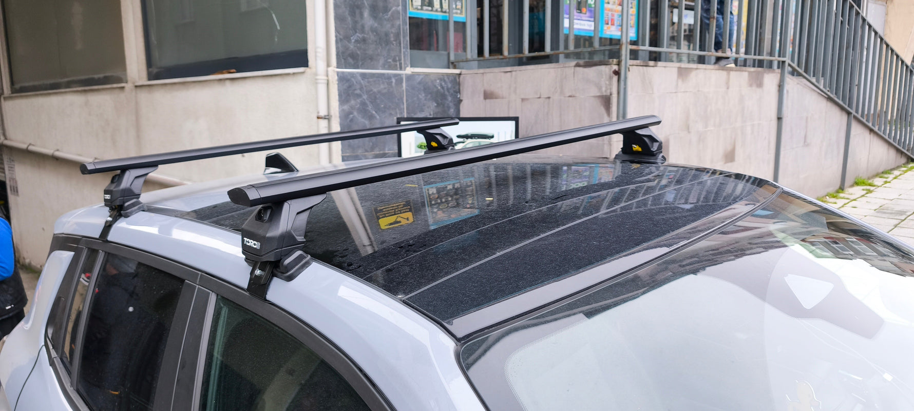 Jeep Avenger (2022-2025) Tavan Portbagaj Taşıyıcı Ara Atkısı Toros Serisi Pro 4, Siyah