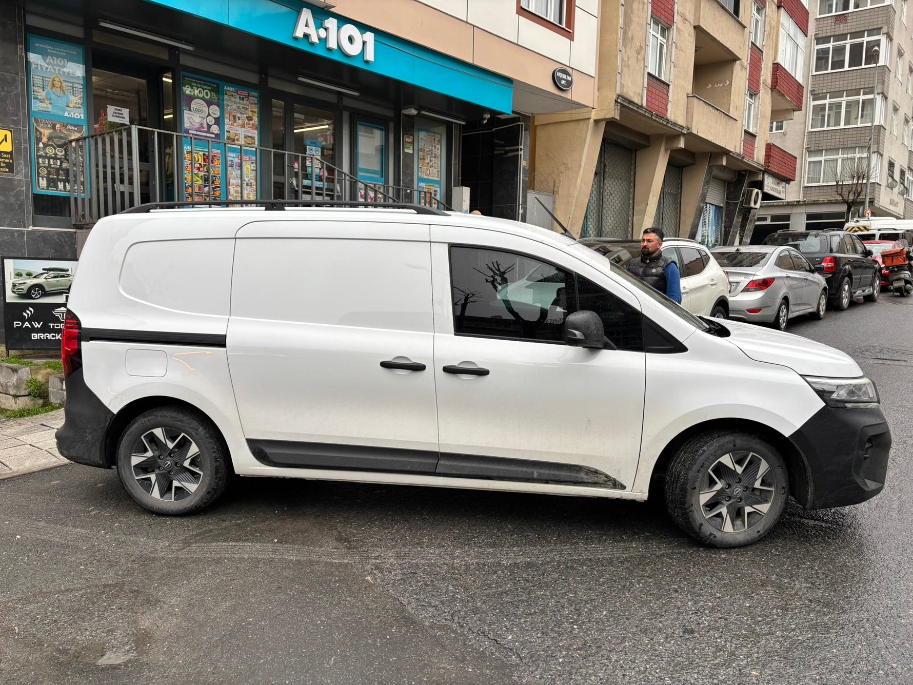 Nissan Townstar L2 (2021-2026) Alüminyum Tavan Yan Rayları Plus, Siyah