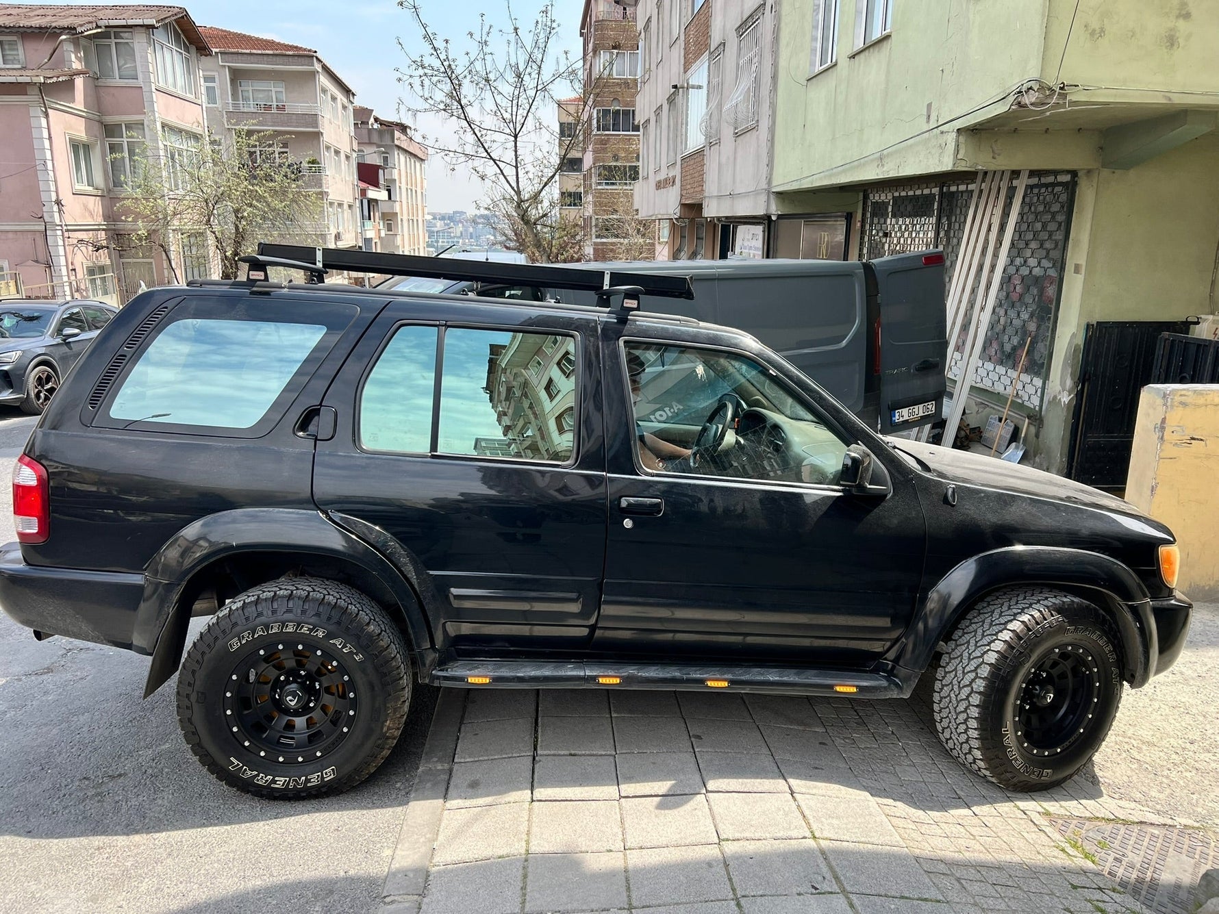 İnfiniti QX4 (1997-2003) Taşıyıcı Ara Atkısı T Slot Siyah