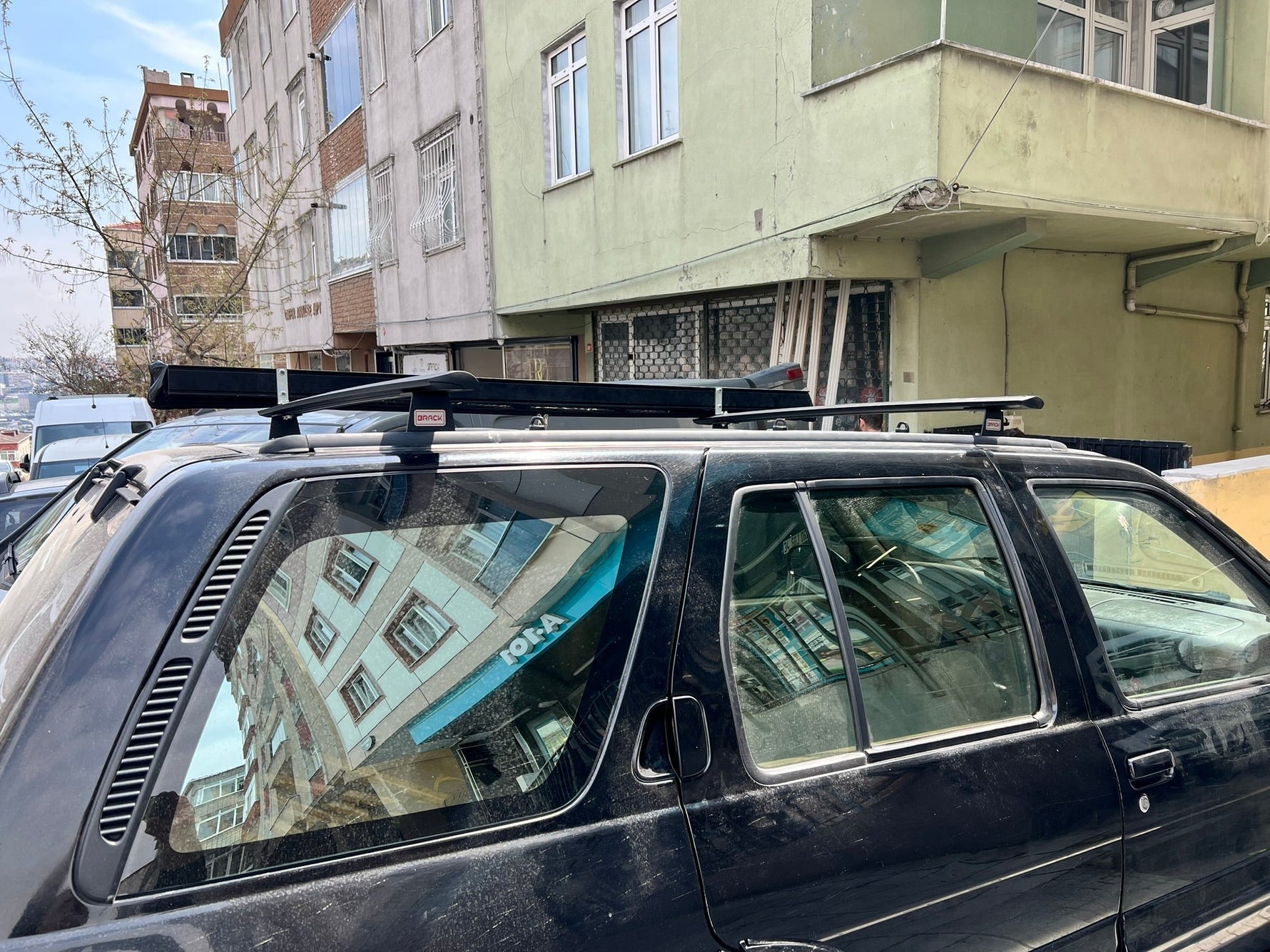 İnfiniti QX4 (1997-2003) Taşıyıcı Ara Atkısı T Slot Siyah