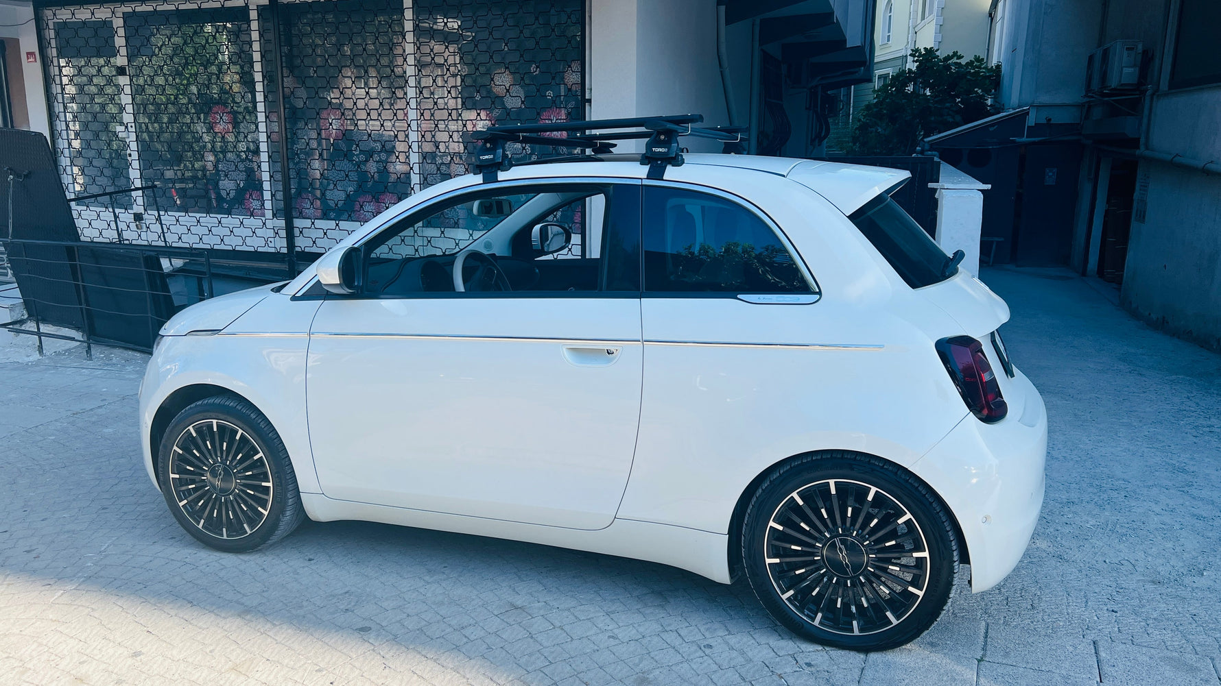 Fiat 500e (2020-Sonrası) | Toros Pro 4 Tavan Ara Atkısı