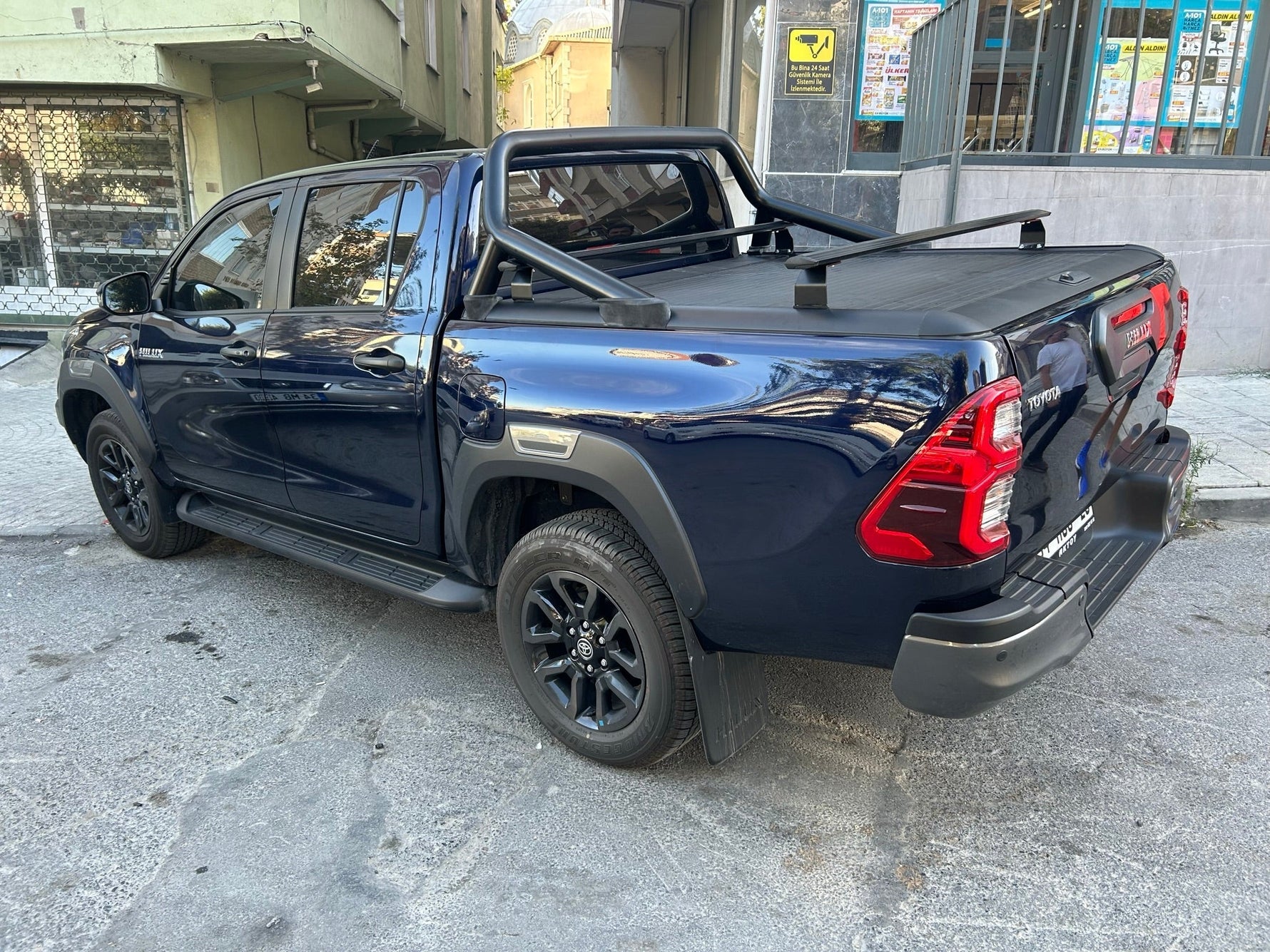 Toyota Hilux (2015-2025) Kasa Üstü Bed Rack Taşıyıcı Bar Siyah