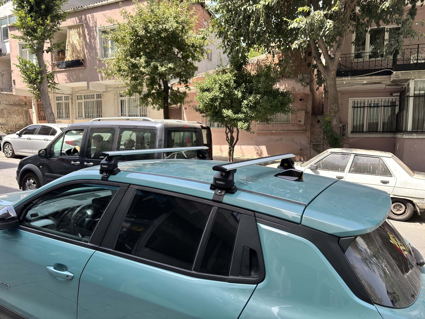 Jeep Avenger (2022-2025) Tavan Portbagaj Taşıyıcı Ara Atkısı Toros Serisi Pro 4, Siyah