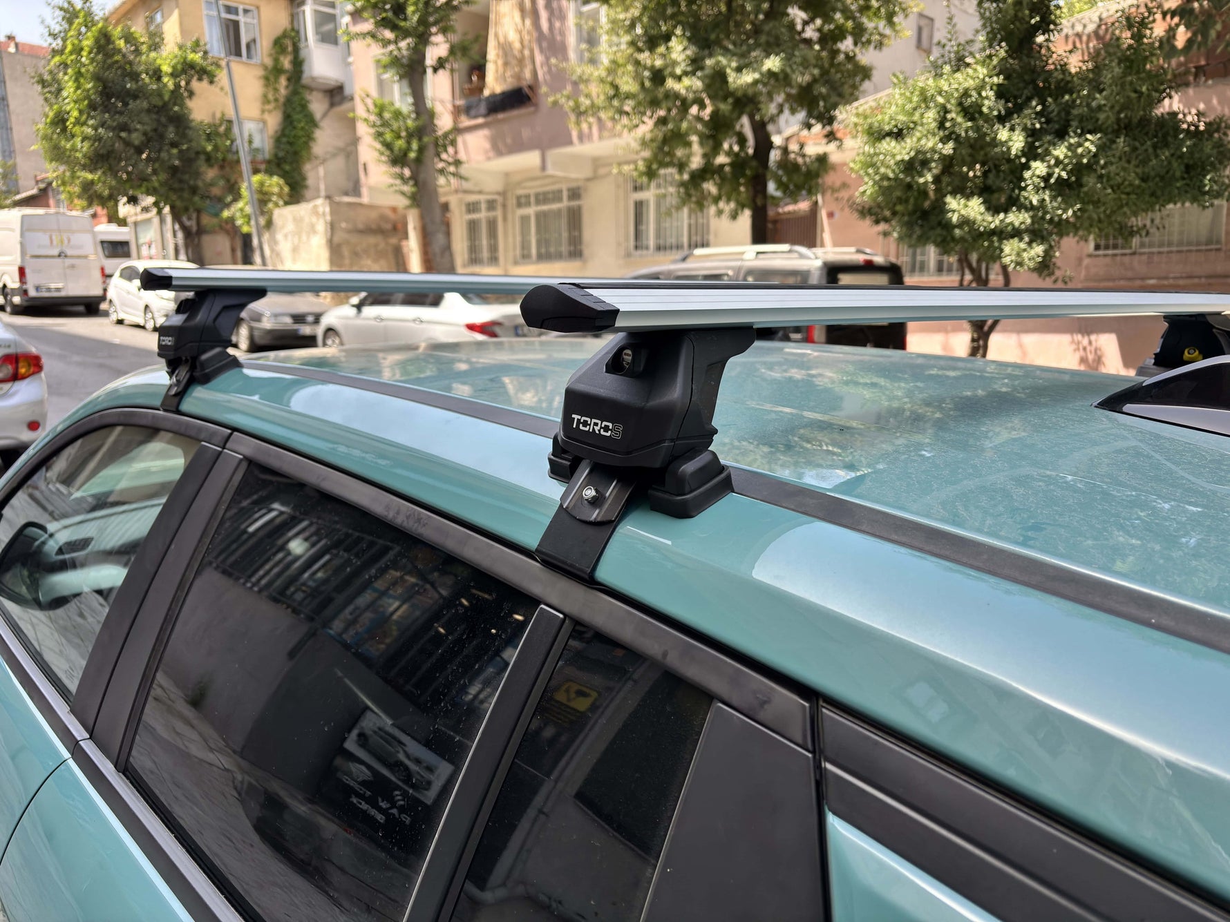 Jeep Avenger (2022-2025) Tavan Portbagaj Taşıyıcı Ara Atkısı Toros Serisi Pro 4, Siyah