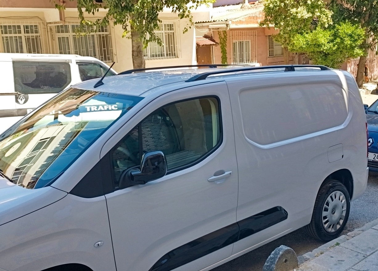 Peugeot Partner Kısa Şase 2018-2025 Araç Üstü Alüminyum Tavan Yan Rayları Plus Serisi - Gri