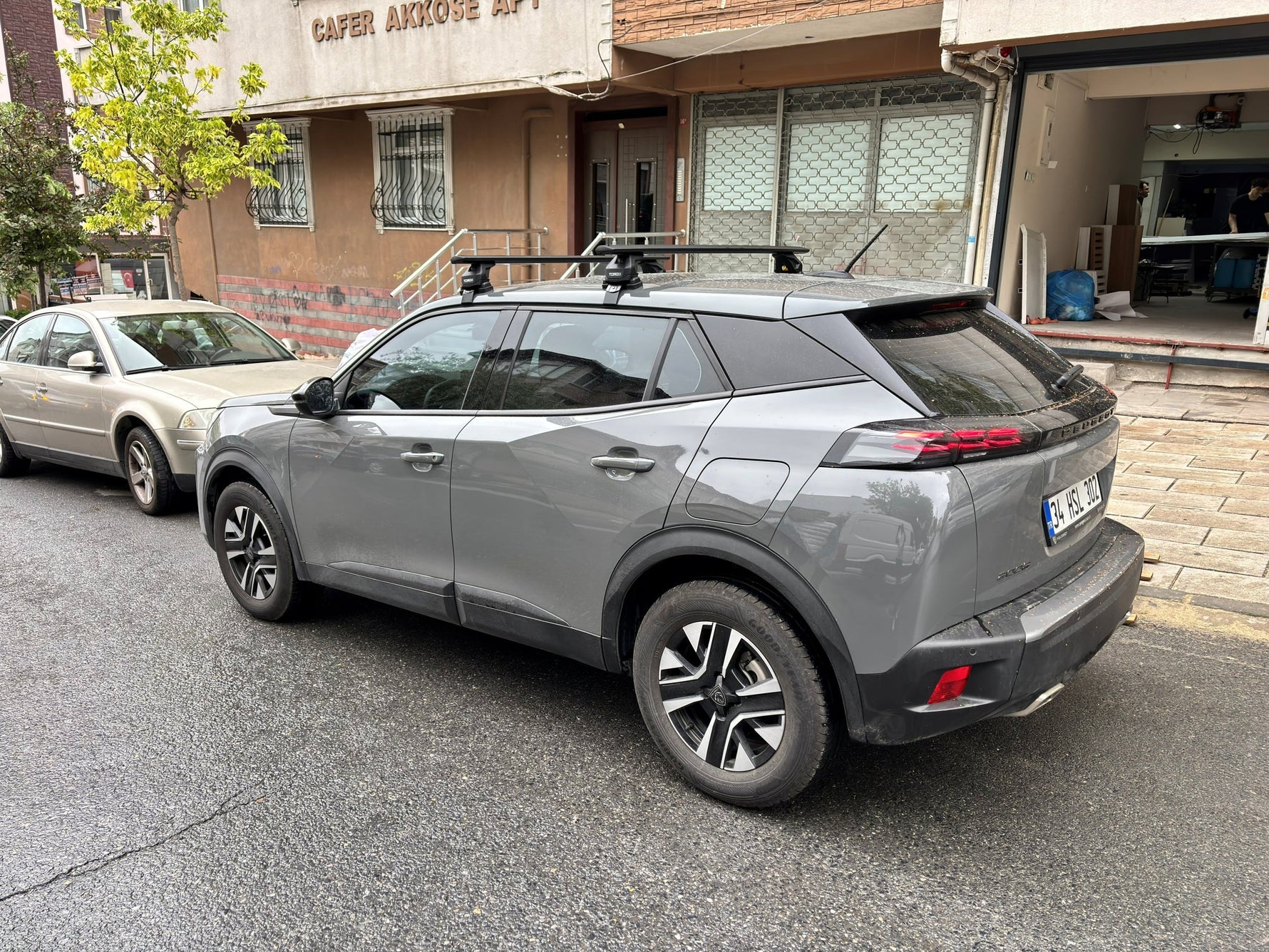Peugeot 2008 2020- Up Oluksuz Üst Tavan Portbagaj Taşıyıcı Ara Atkısı Toros Serisi Pro 4 Siyah