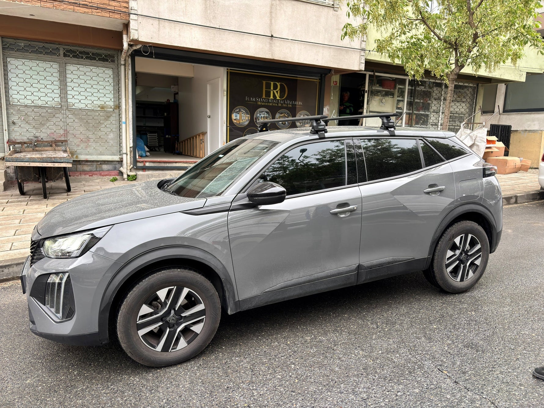 Peugeot 2008 2020- Up Oluksuz Üst Tavan Portbagaj Taşıyıcı Ara Atkısı Toros Serisi Pro 4 Gri