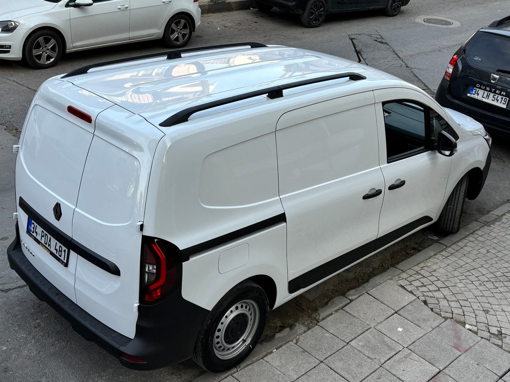 Renault Kangoo Van L2 (2021-2025) Alüminyum Tavan Rayları Plus Serisi - Gri