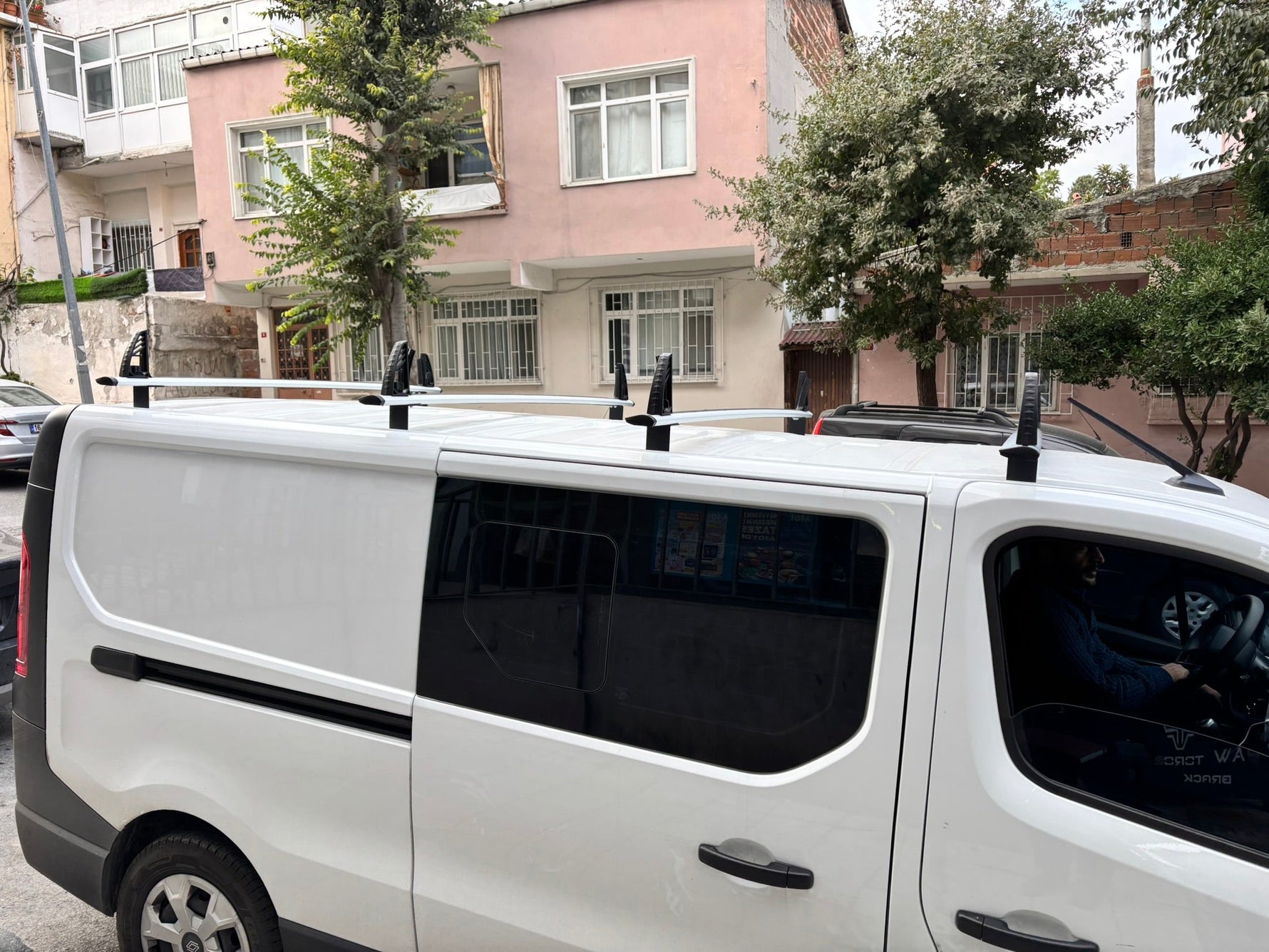 Renault Trafic X82 Cargo Van (20142025) Araç Üstü Merdiven Sabitleyici, Yük Taşıma Sistemleri Pratik Seri 3 Adet