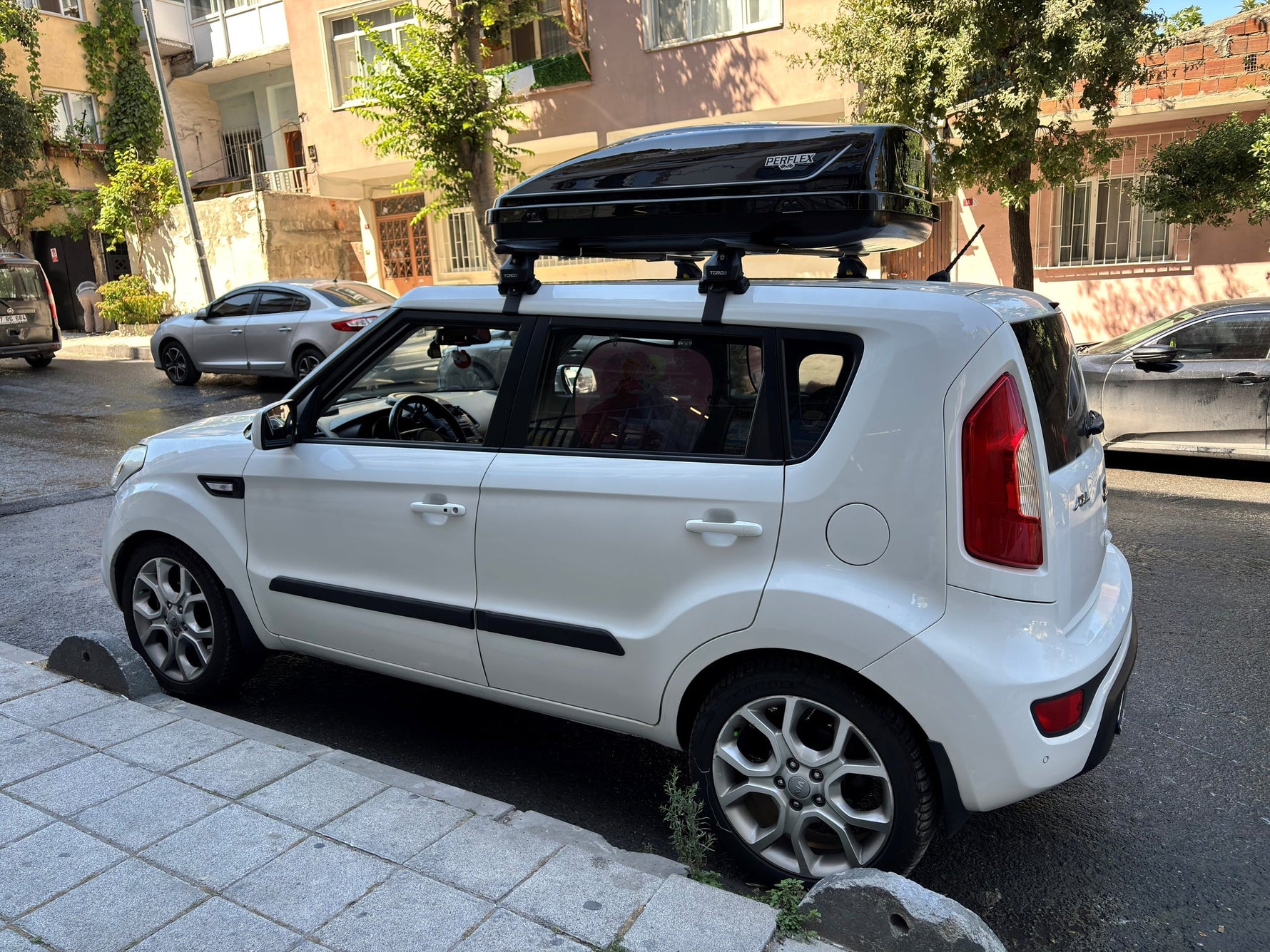 Kia Soul 2008-2013 Oluksuz Üst Tavan Portbagaj Taşıyıcı Ara Atkısı Toros Serisi Pro 4 Gri