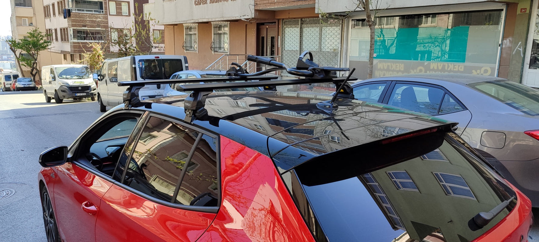 Skoda Fabia 2021-2025 Oluksuz Üst Tavan Portbagaj Taşıyıcı Ara Atkısı Toros Serisi Pro 4 Siyah