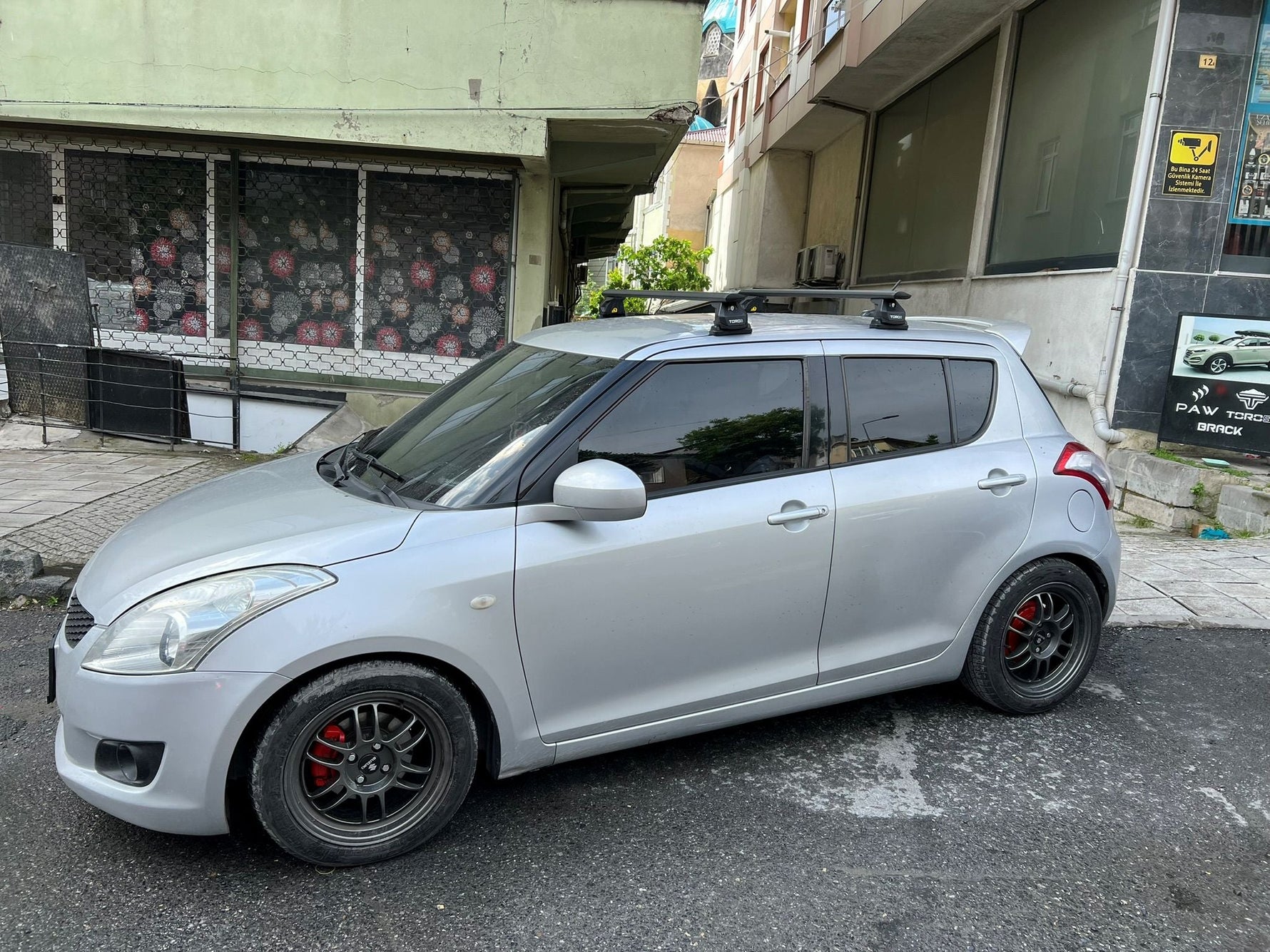 Suzuki Swift 2010-2017 Tavan Taşıyıcı Ara Barlar – Vidalı Montaj, Toros Fix Pro, Gri