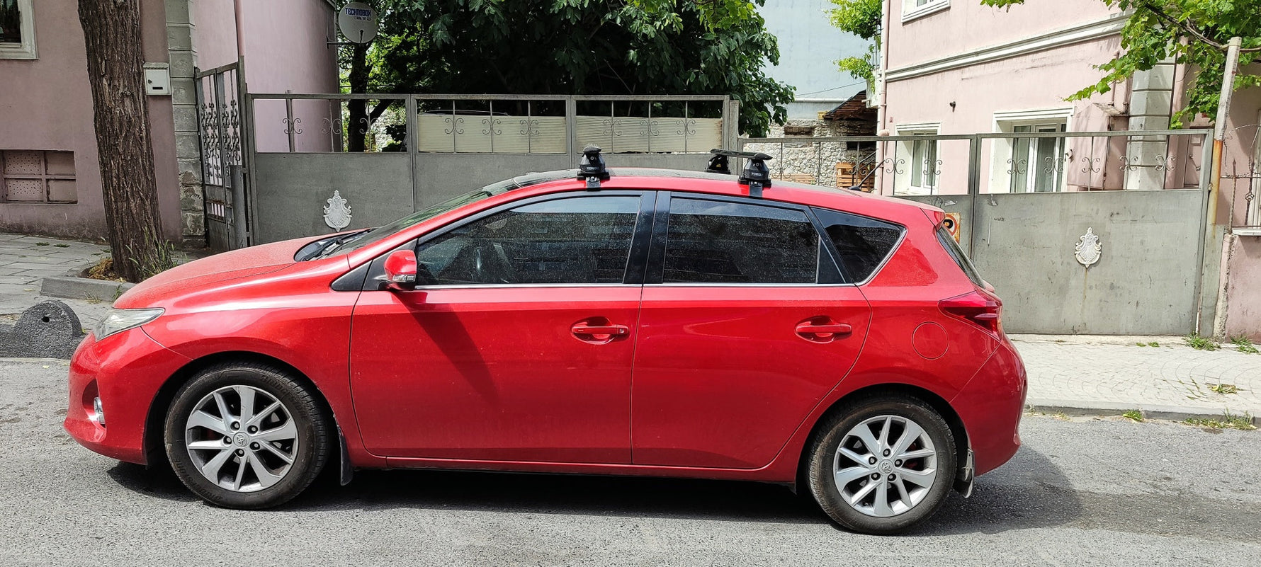 Toros Toyota Auris (2013-2019) Oluksuz Tavan Ara Atkı Portbagaj Taşıyıcı Pro 4 Gri