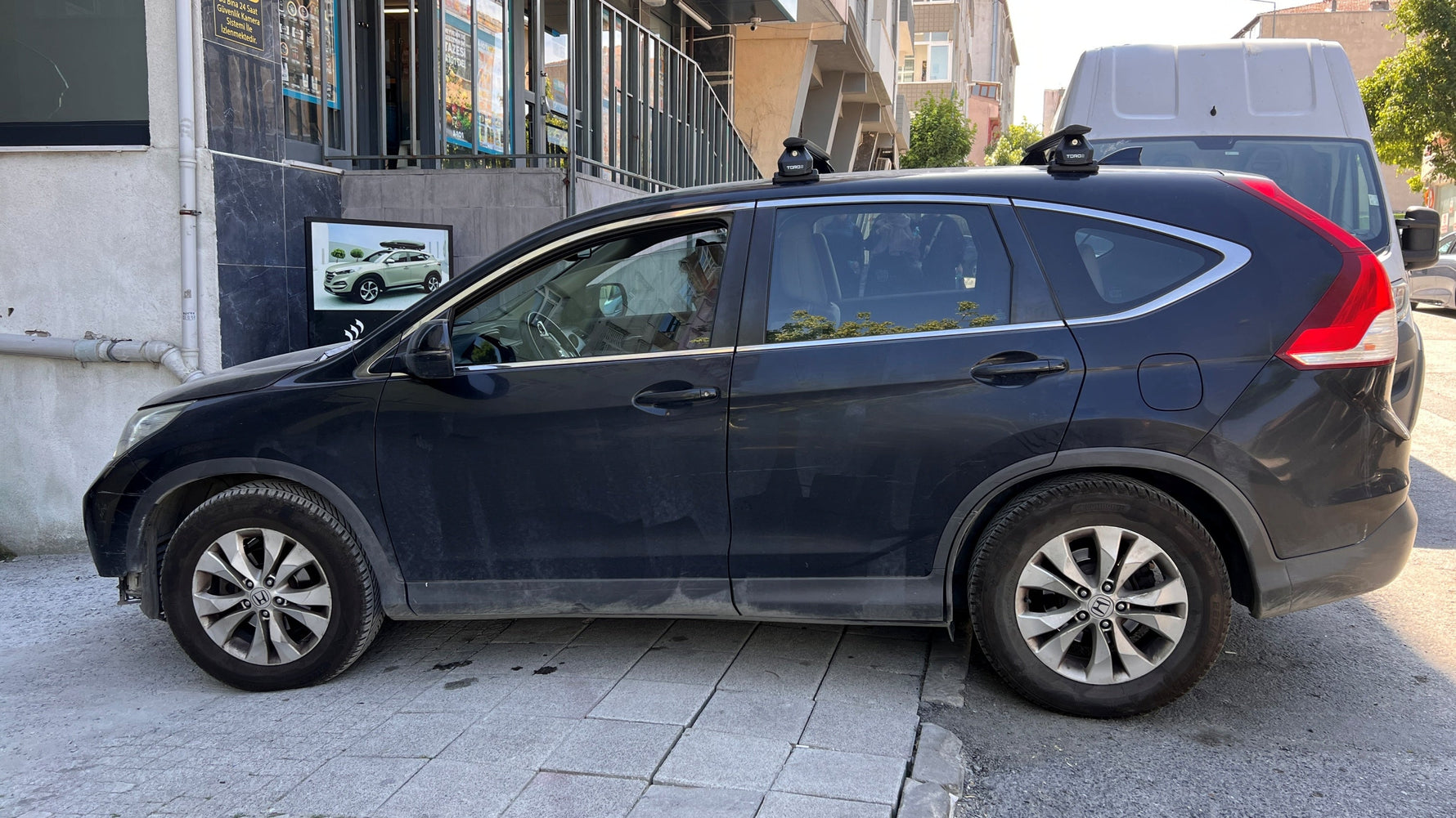 Honda CR-V (2012-2024) Gri Portbagaj Ara Atkısı - Tavan Rayı Olmayan Araçlar İçin