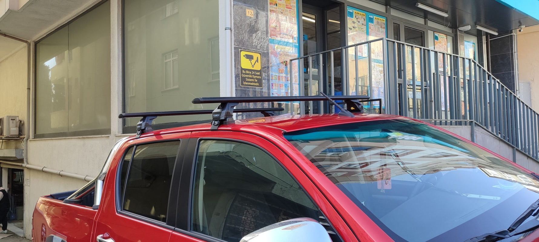 Toros Toyota Hilux (2015-2021) Oluksuz Tavan Ara Atkı Portbagaj Taşıyıcı Pro 4 Siyah