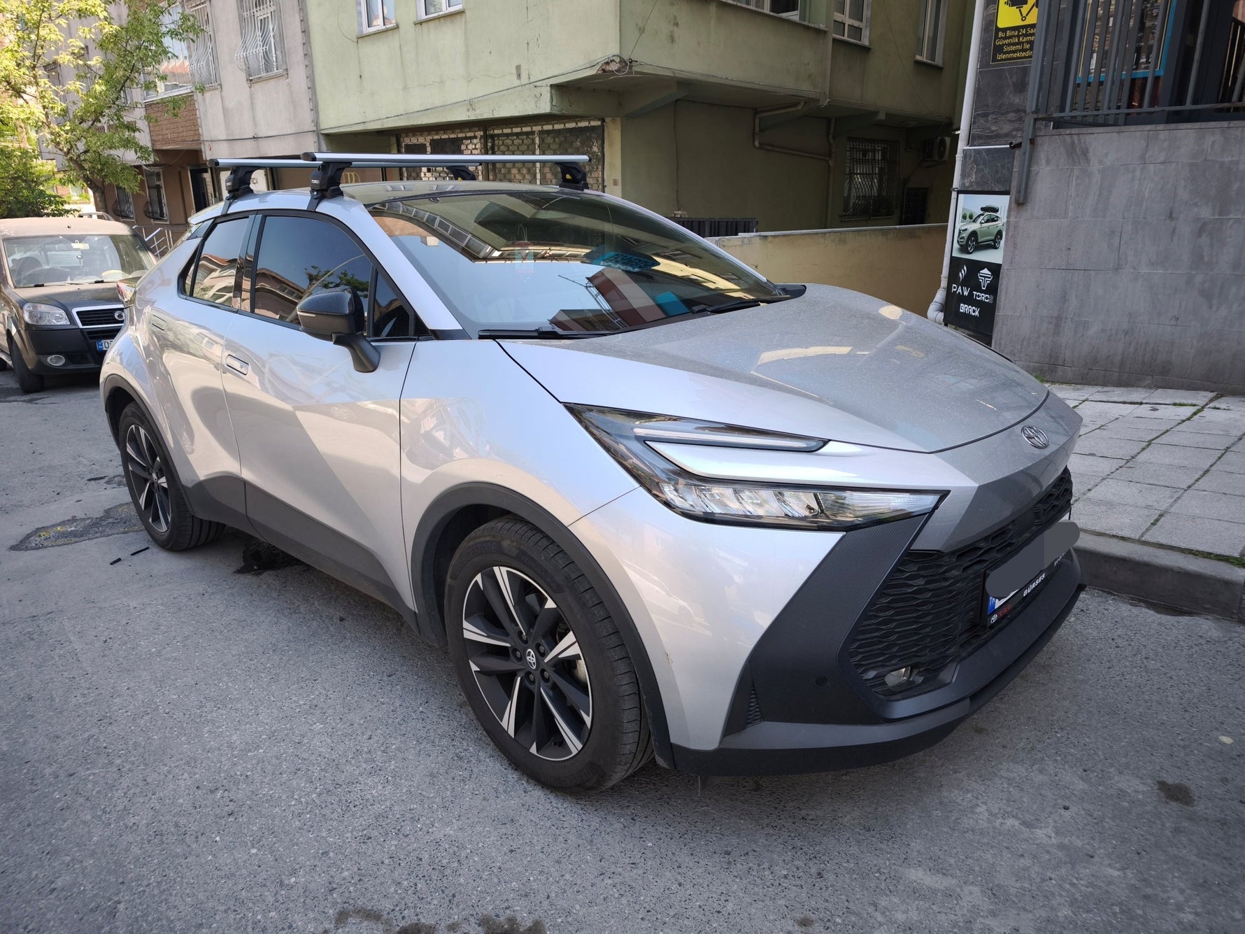 Toyota C-Hr 2023-2025 Oluksuz Üst Tavan Portbagaj Taşıyıcı Ara Atkısı Toros Serisi Pro 4 Gri