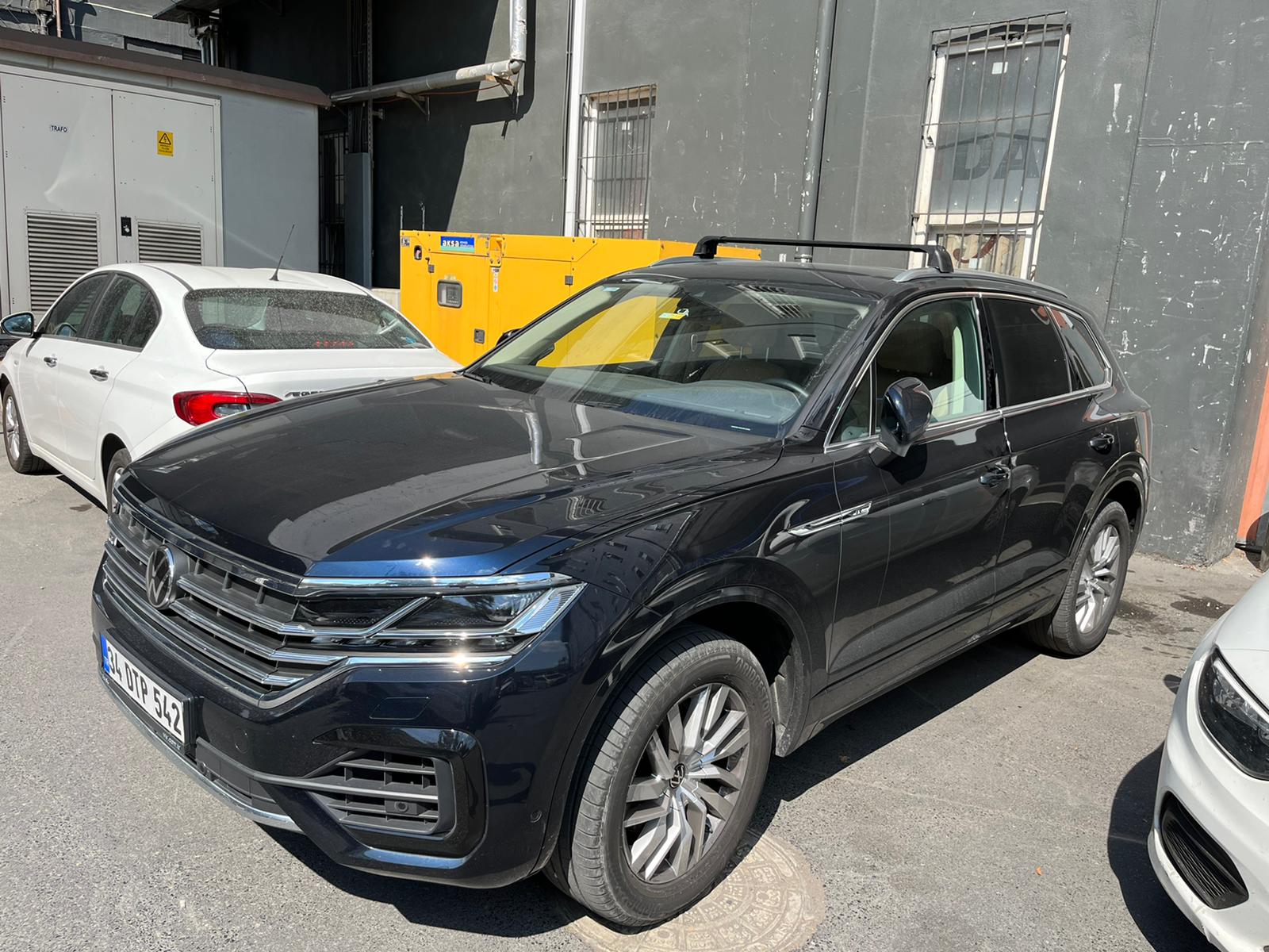 Volkswagen Touareg 2019-2023 Portbagaj Taşıyıcı Ara Atkisi - Ara Çubuk Paw Pro 2 Gri