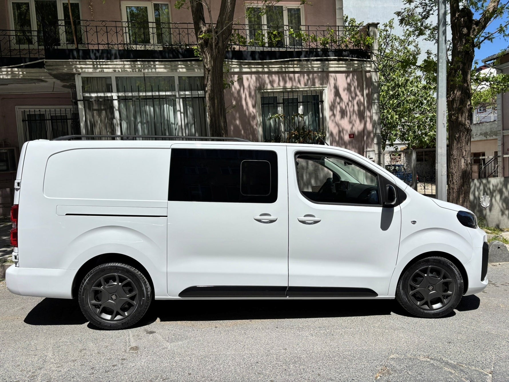 Fiat Scudo Kısa (2021-2025) Alüminyum Tavan Rayları, Plus Serisi - Siyah
