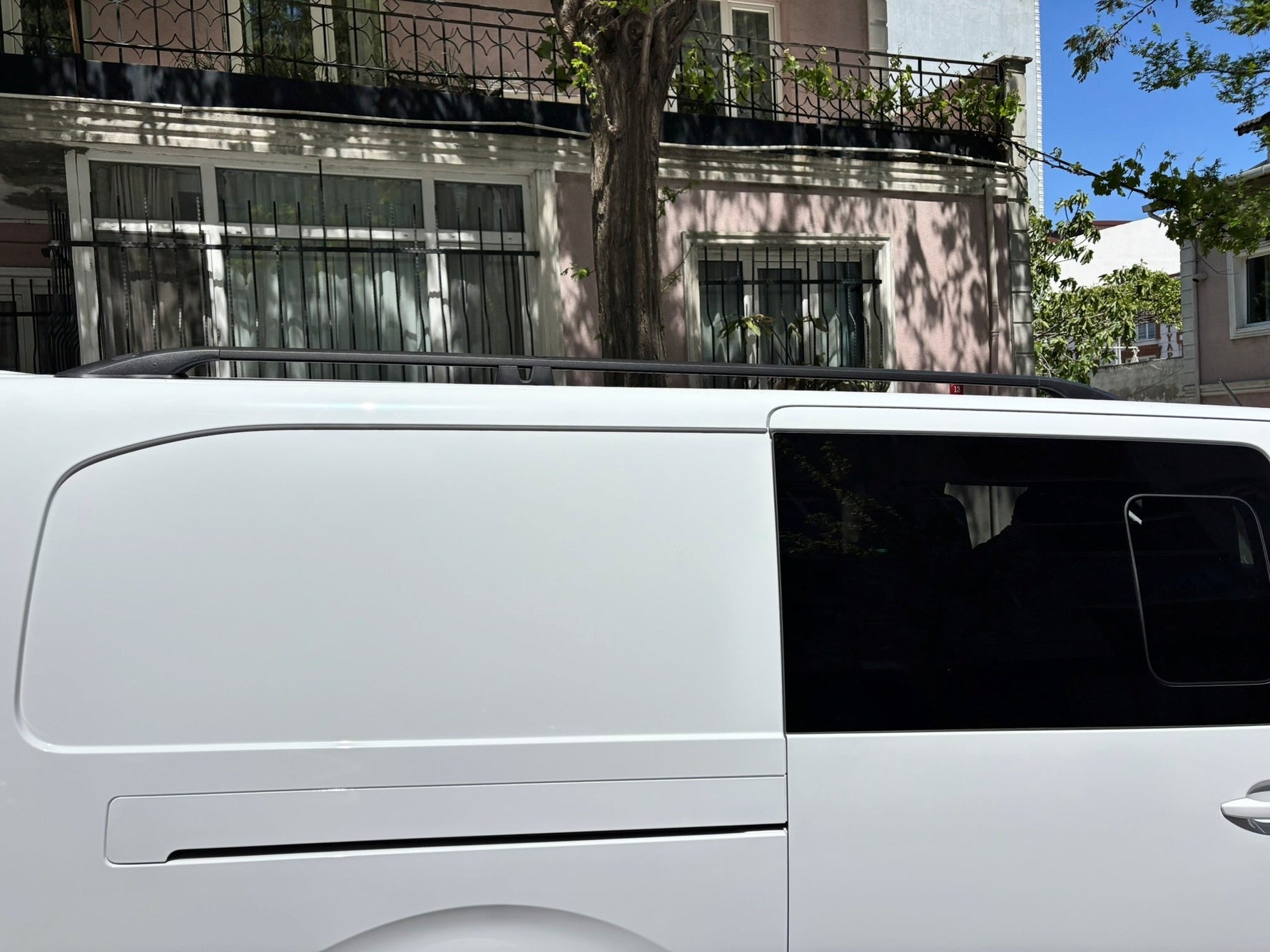 Fiat Scudo Kısa (2021-2025) Alüminyum Tavan Rayları, Plus Serisi - Siyah