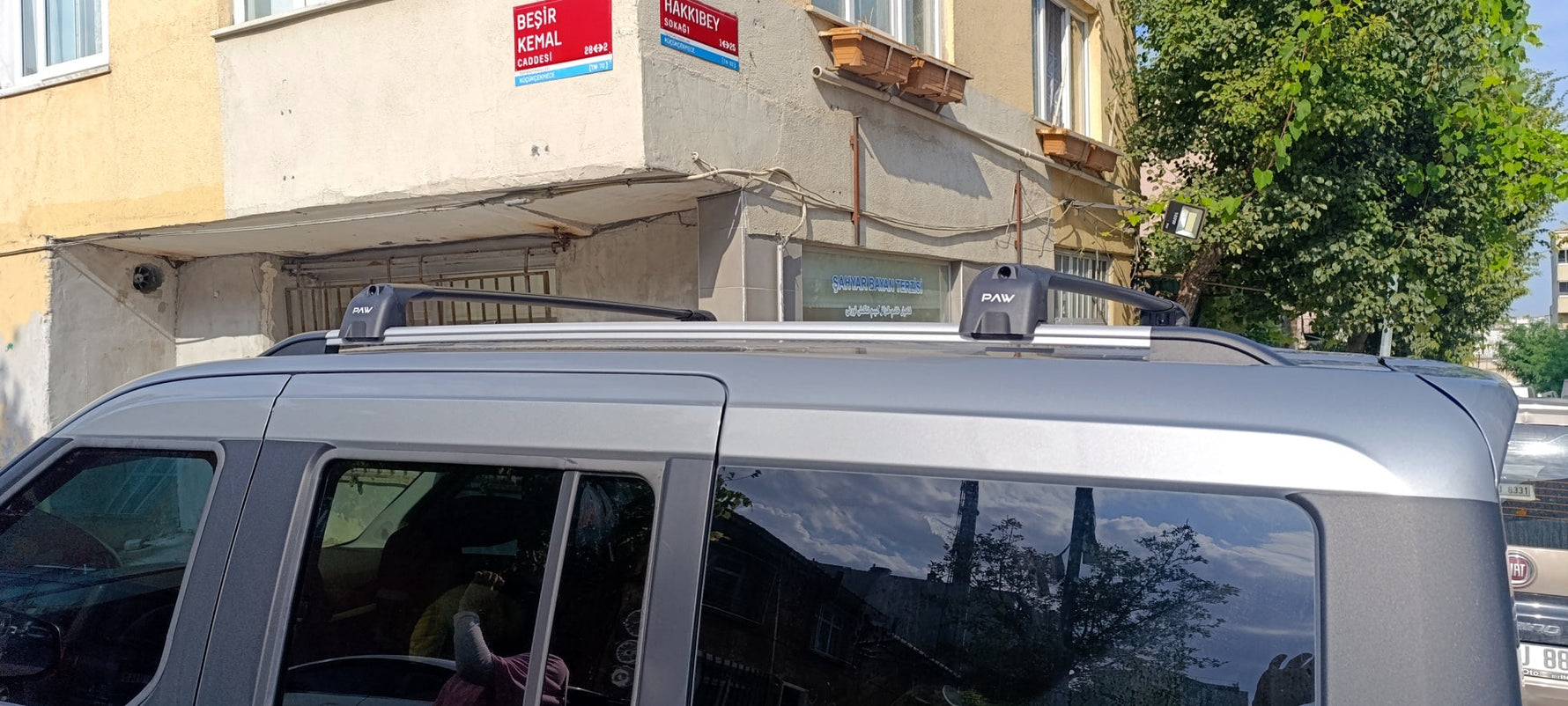 Ford Tourneo Courier 2022-2025 Portbagaj Taşıyıcı Ara Atkisi - Ara Çubuk Paw Pro 2 Gri