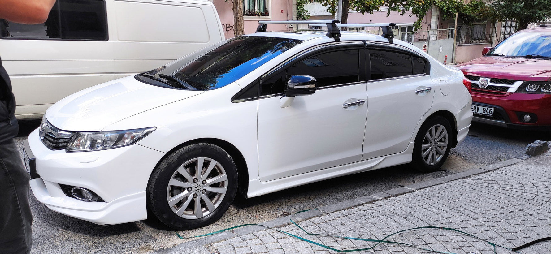 Honda Civic 2014-2017 Oluksuz Üst Tavan Portbagaj Taşıyıcı Ara Atkısı Toros Serisi Pro 4 Gri
