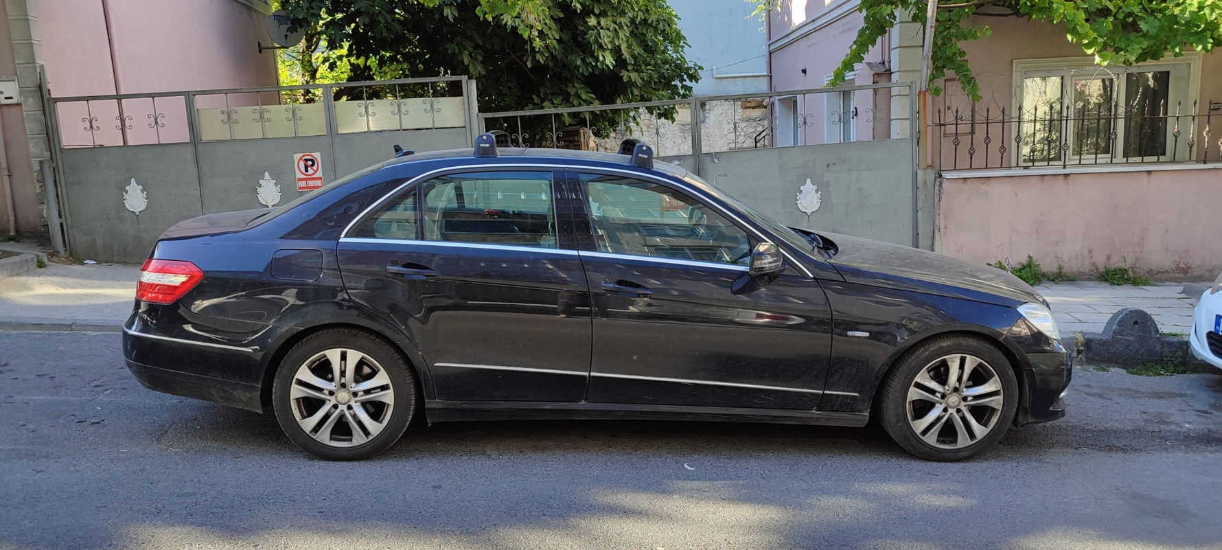 Paw Mercedes-Benz E-Serisi Sedan (W212) 2013-2016 Ara Atkı Portbagaj Taşıyıcı - Pro 3 Siyah
