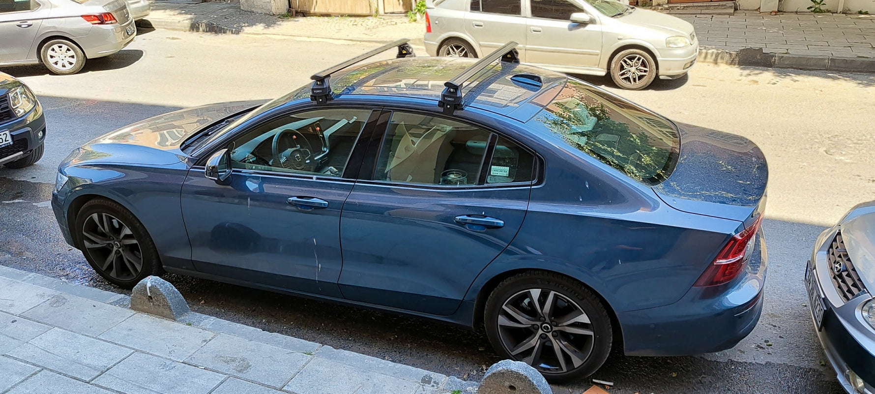 Volvo S60 Sedan 2019-2025 Oluksuz Üst Tavan Portbagaj Taşıyıcı Ara Atkısı Toros Serisi Pro 4 Gri