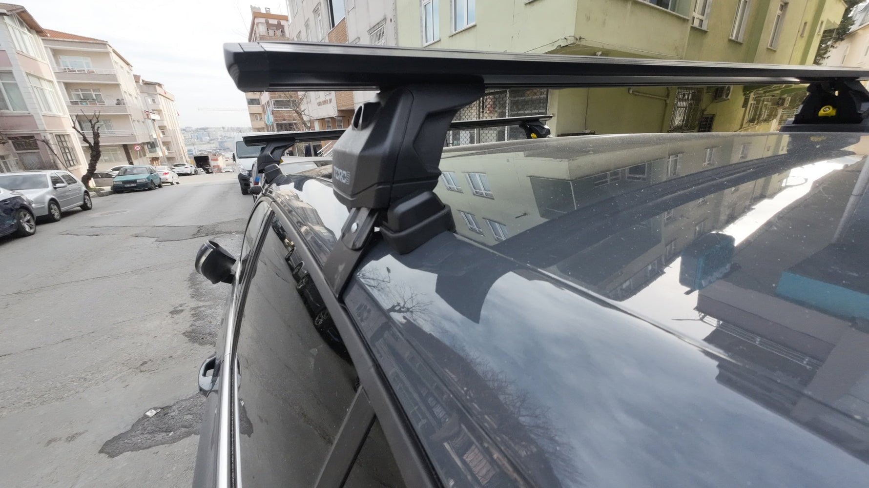 Volkswagen Golf Hb Mk8 2020-2025 Oluksuz Üst Tavan Portbagaj Taşıyıcı Ara Atkısı Toros Serisi Pro 4 Siyah